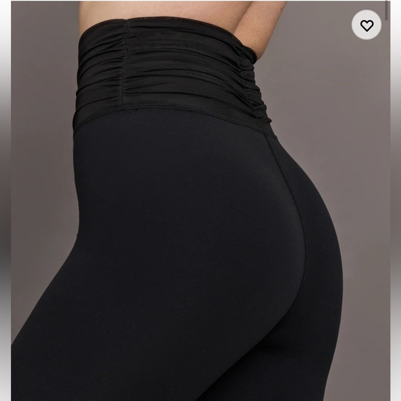 Carbon 38 Ruched Mesh Legging in Melt Size Small Worn Once!! - Picture 5 of 9